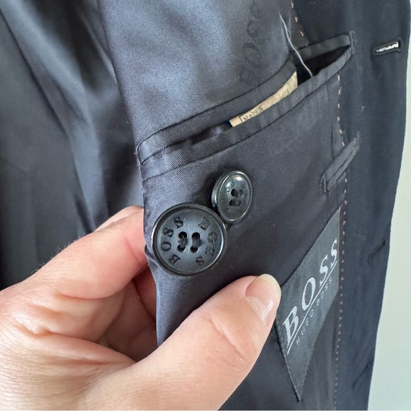HUGO BOSS Wool Blend Black Blazer - Picture 2 of 10
